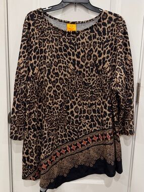 Ruby Rd. Leopard Print Tunic with Border Accent